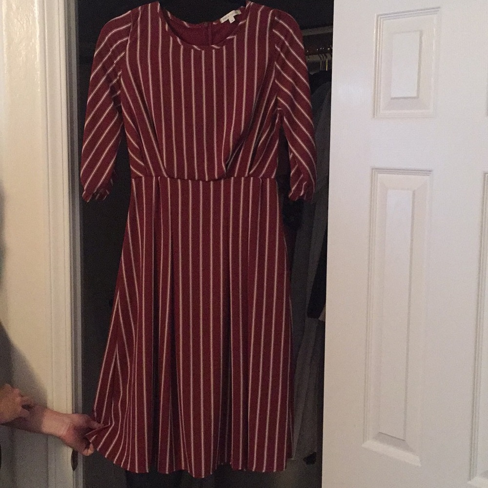ShopStevie Maroon w/white stripes dress